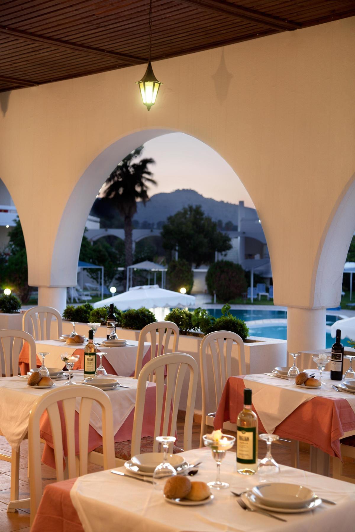 Hotel Niriides Beach Kolymbia Exterior foto