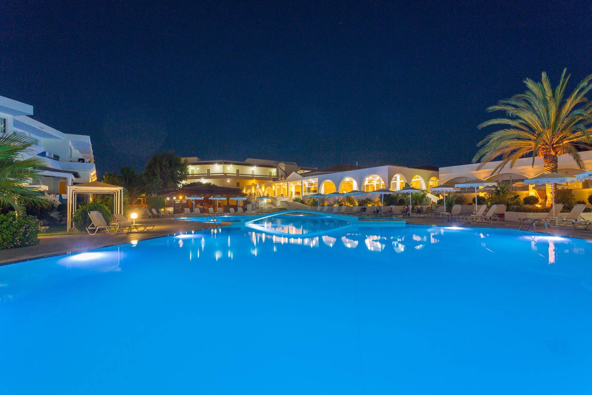 Hotel Niriides Beach Kolymbia Exterior foto